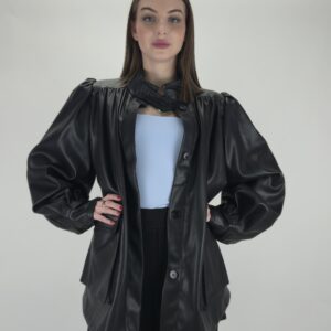 Czarna kurtka eko skóra z marszczeniem bufkami