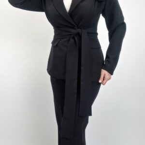 Garnitur elegancki damski z różą w kolorze głębokiej czerni, rozmiar uniwersalny