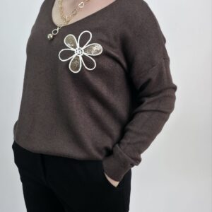 Sweterek wiosenny czekoladowy z aplikacją, rozmiar uniwersalny