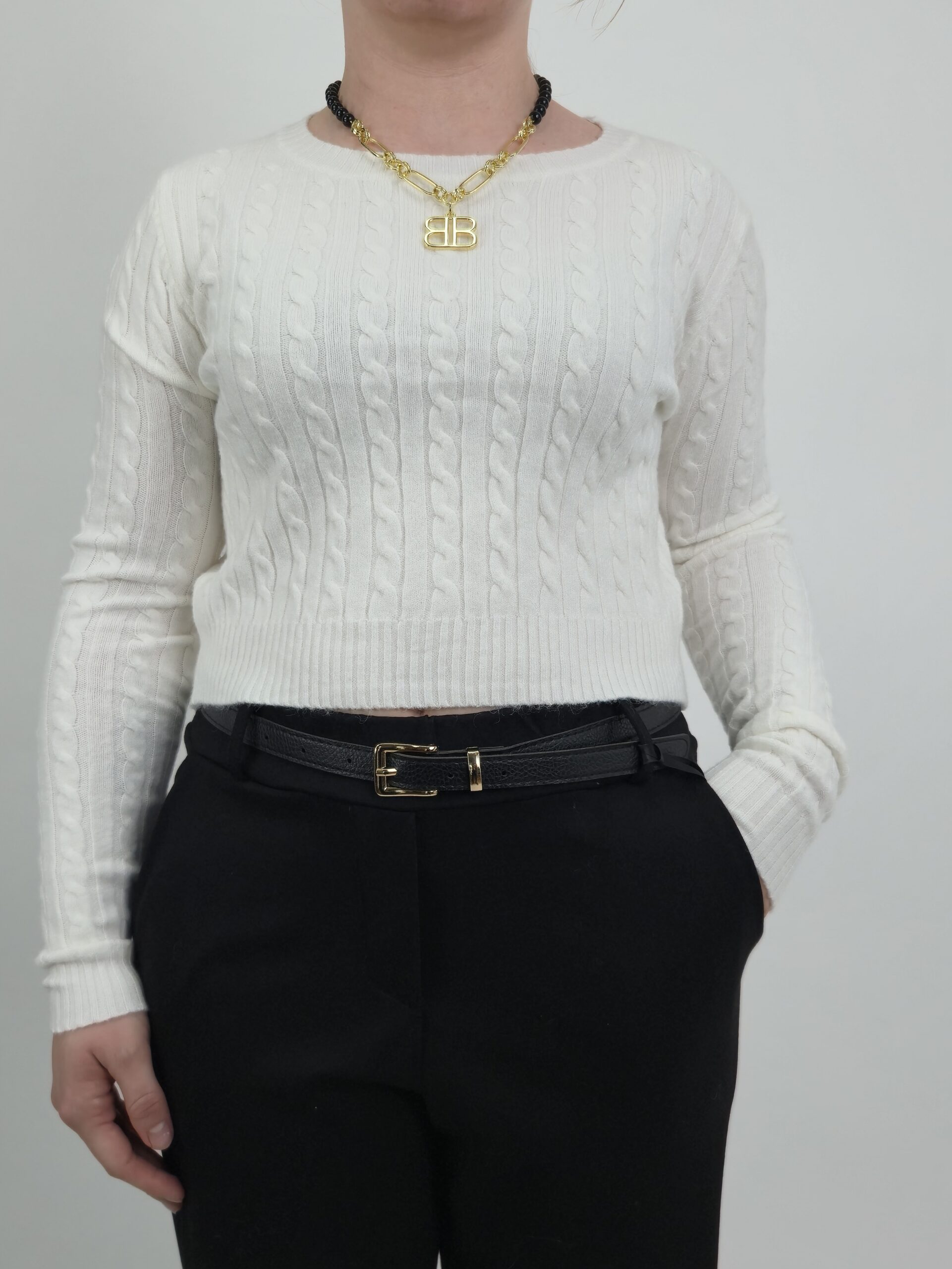 Sweter krótki dzianinowy śmietankowy