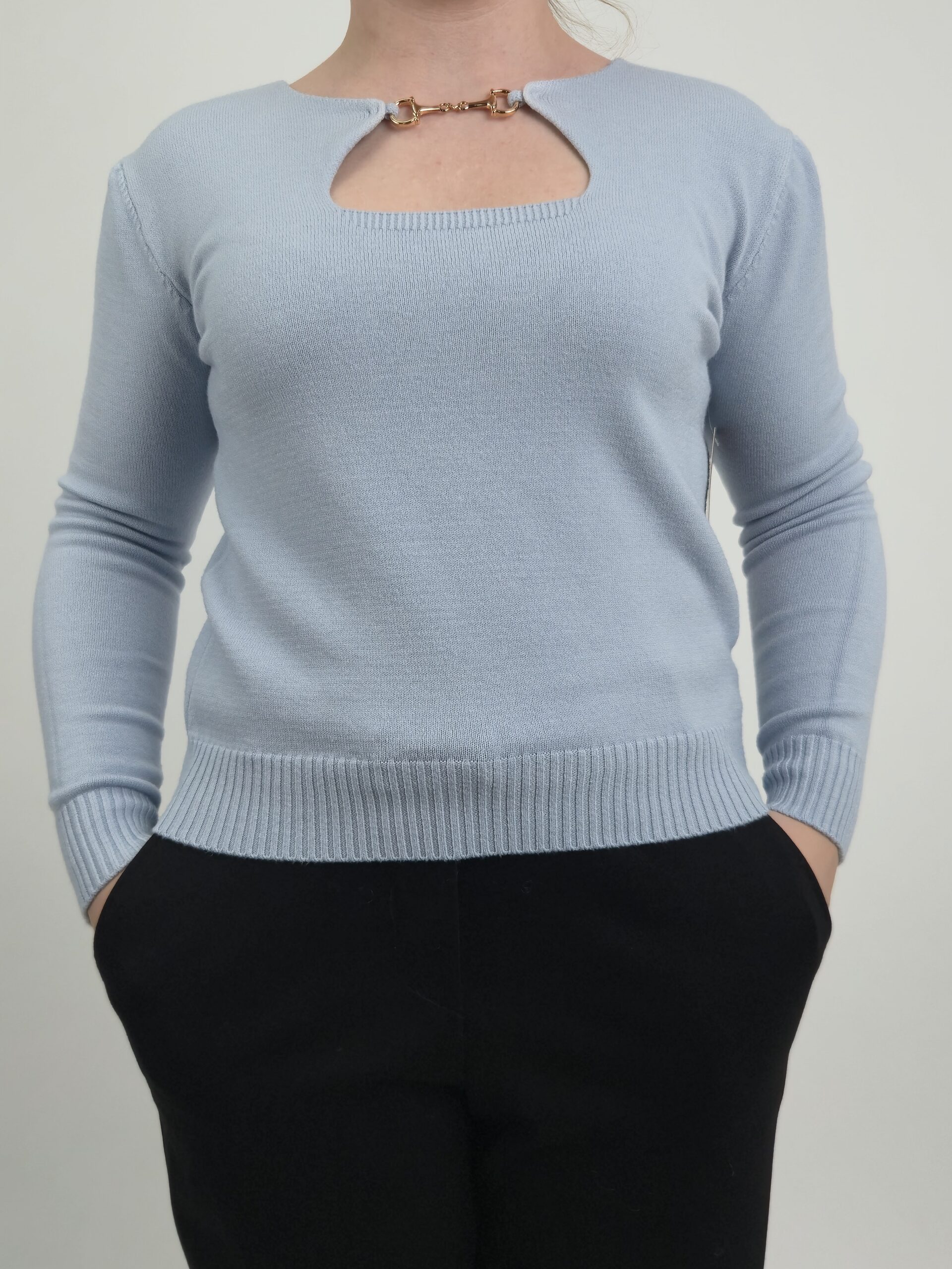 Sweter damski jasno niebieski
