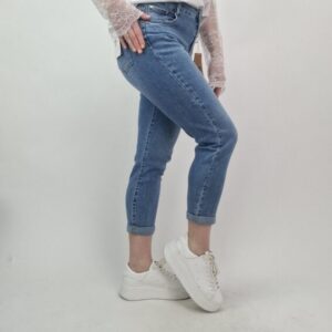 Spodnie jeansy typu mom fit, rewelacyjny krój