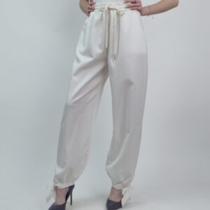 Spodnie z Wiązaniem przy Nogawce – śmietankowe, rozmiar uniwersalny