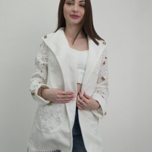 Biały Żakiet z Ażurowymi Rękawami