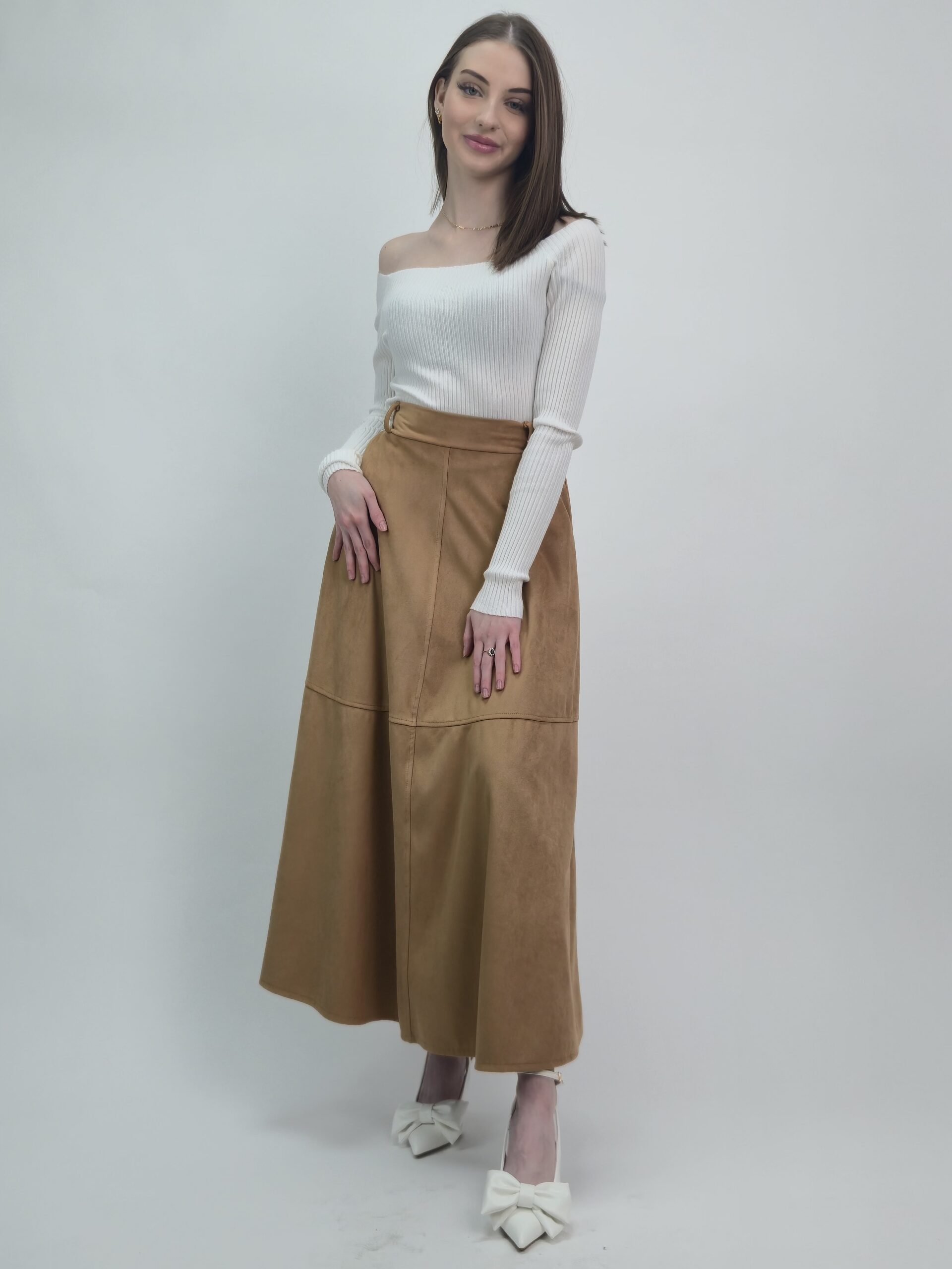 Spódnica midi z e-zamszu – odcień camel
