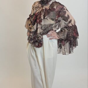 Bluzka Romantyczna z Żabotem i Falbanami – Print Botaniczny