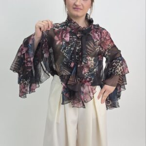 Bluzka Romantyczna z Żabotem i Falbanami – Kwiatowy Print