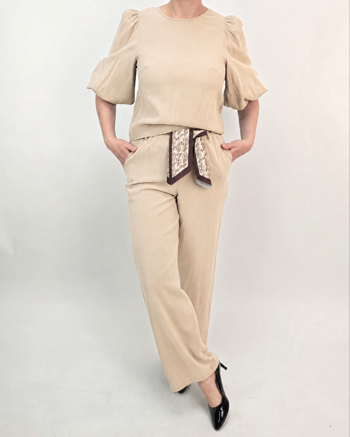Komplet damski wide leg z wiązaniem