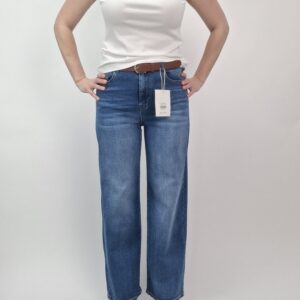 Spodnie jeansy wide leg niebieskie z przetarciami i paskiem