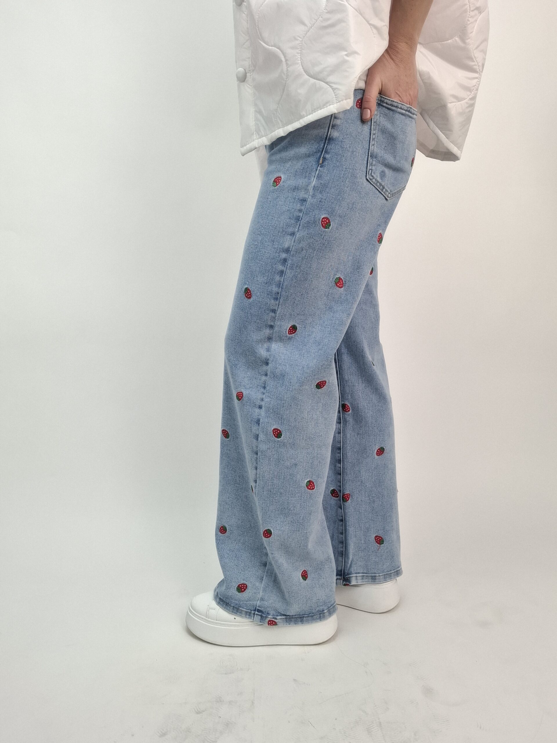 Spodnie Jeansy Strawberry Wide Leg