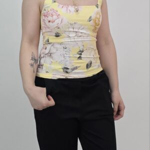 Top damski modelujący w kwiaty żółty