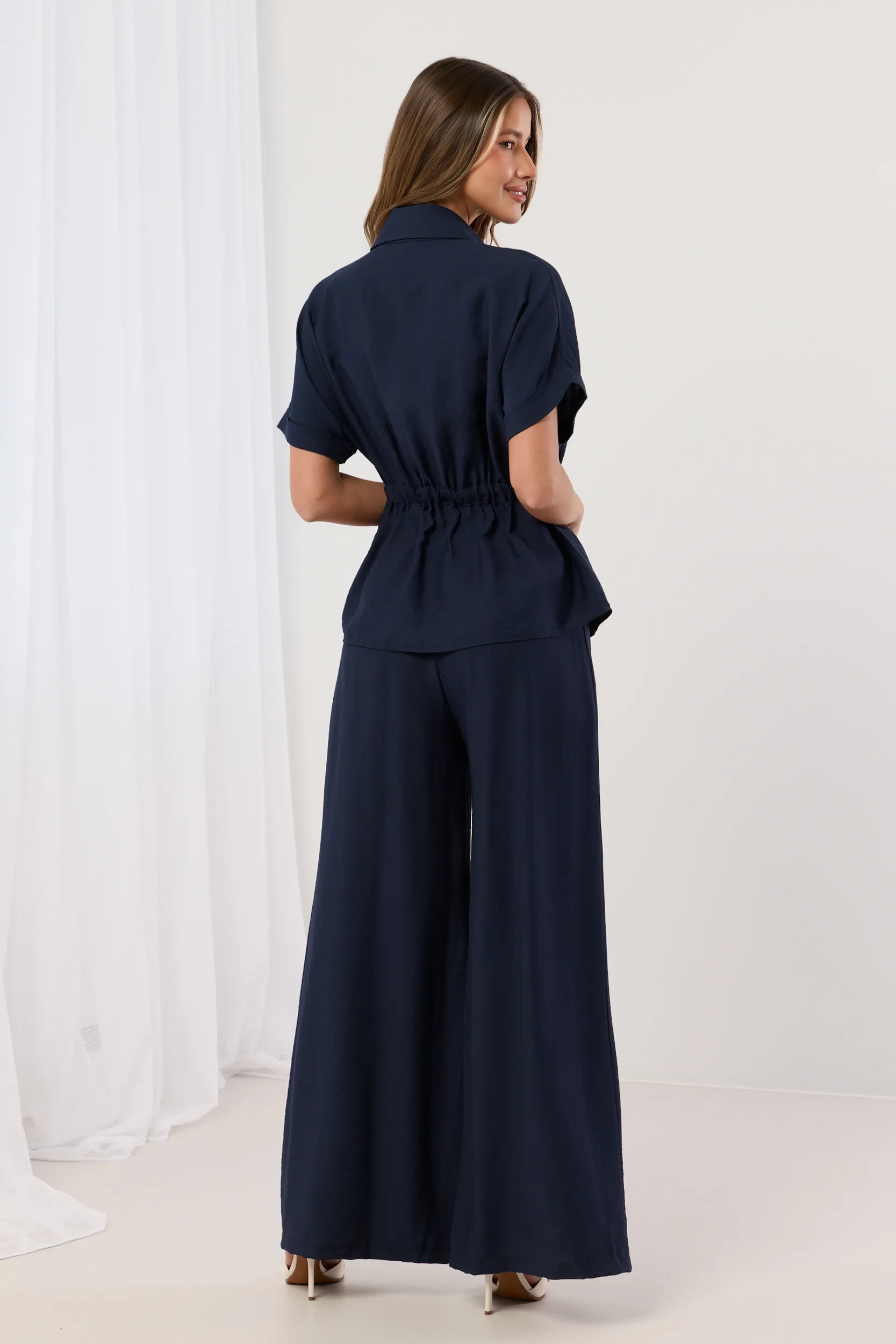 Komplet damski wide leg z wiązaniem w talii - obrazek 2