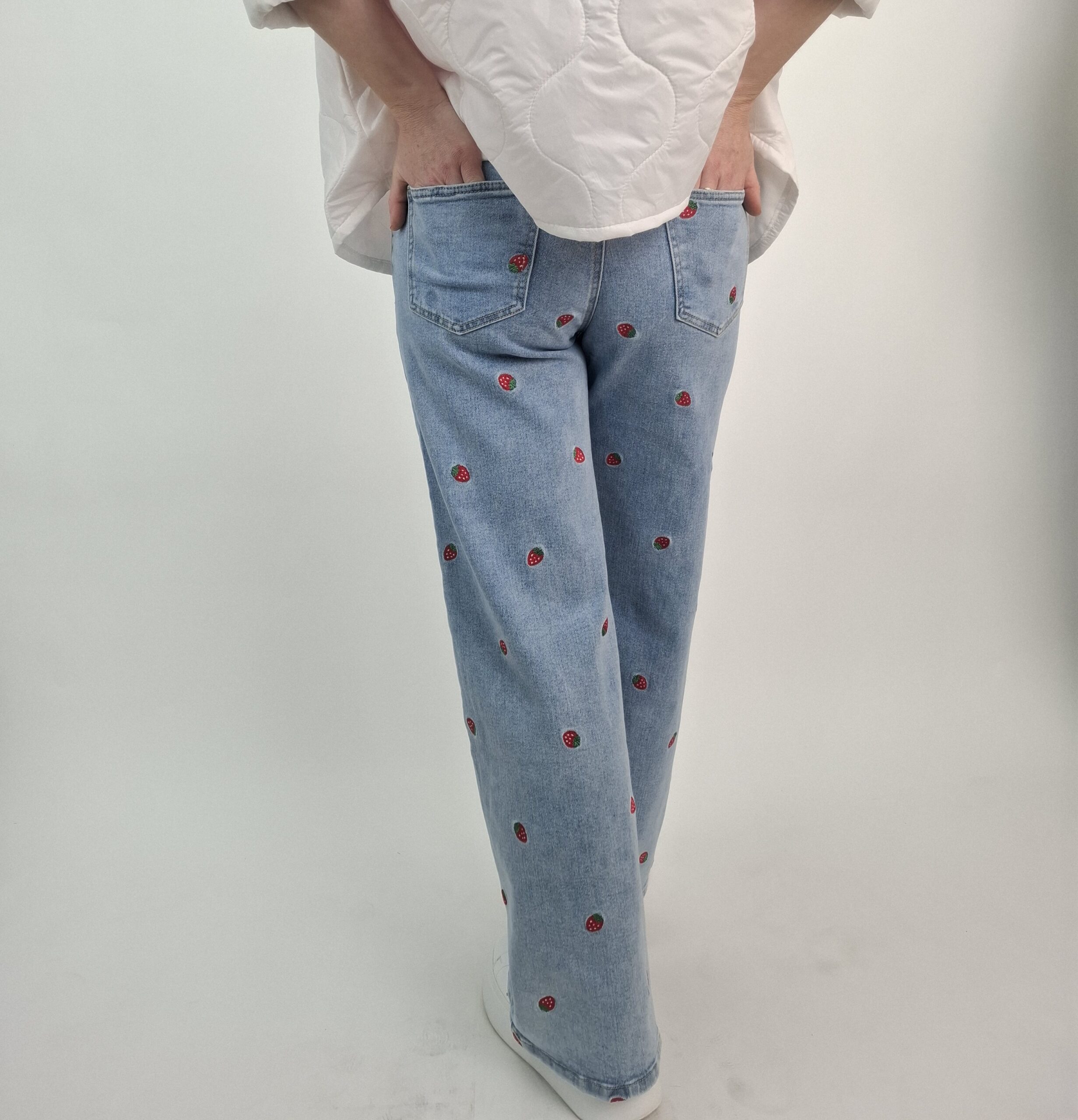 Spodnie Jeansy Strawberry Wide Leg - obrazek 2