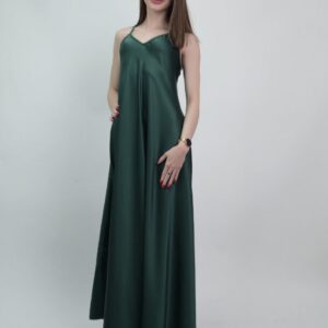 Zielona sukienka satynowa maxi elegancka