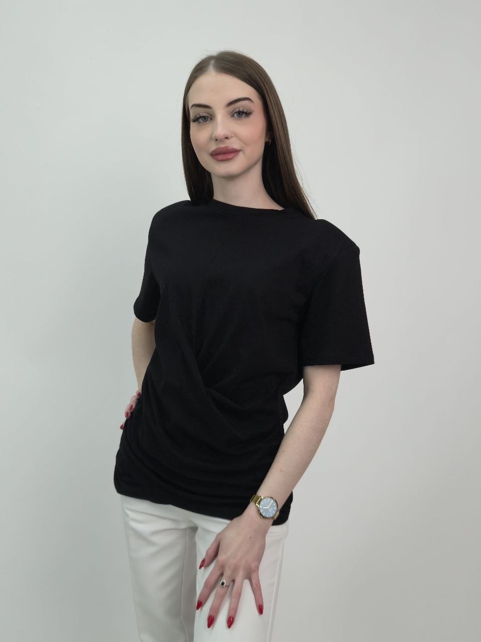 Bluzka Jemiołka czarna Elegancja i Komfort - obrazek 2