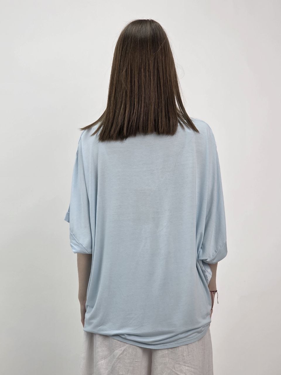 Bluzka satynowa Baby Blue V-Neck Premium - obrazek 4