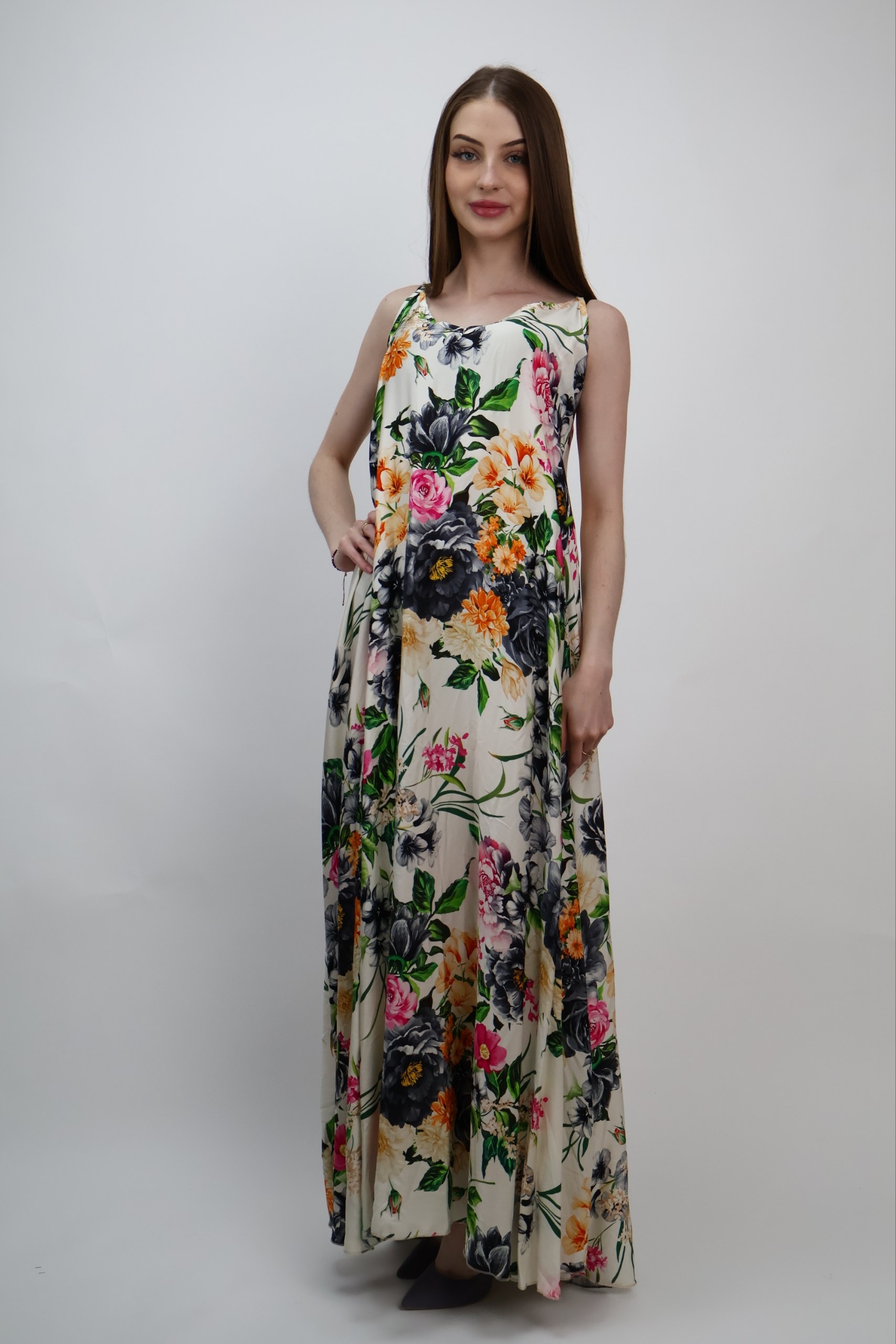 Sukienka Silk Garden Jedwabna Lekkość i Kwiaty