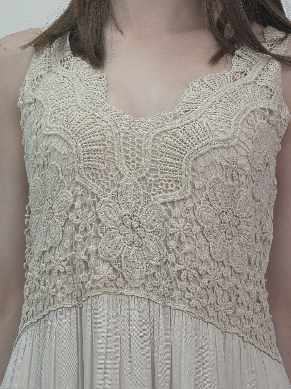 Sukienka Lace Écru koronkowa sukienka wiskoza - obrazek 4
