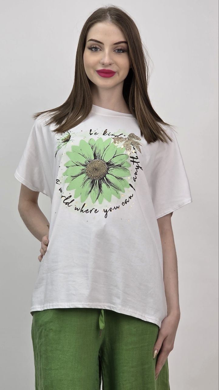 Biały t-shirt z zielonym kwiatem, bawełniany