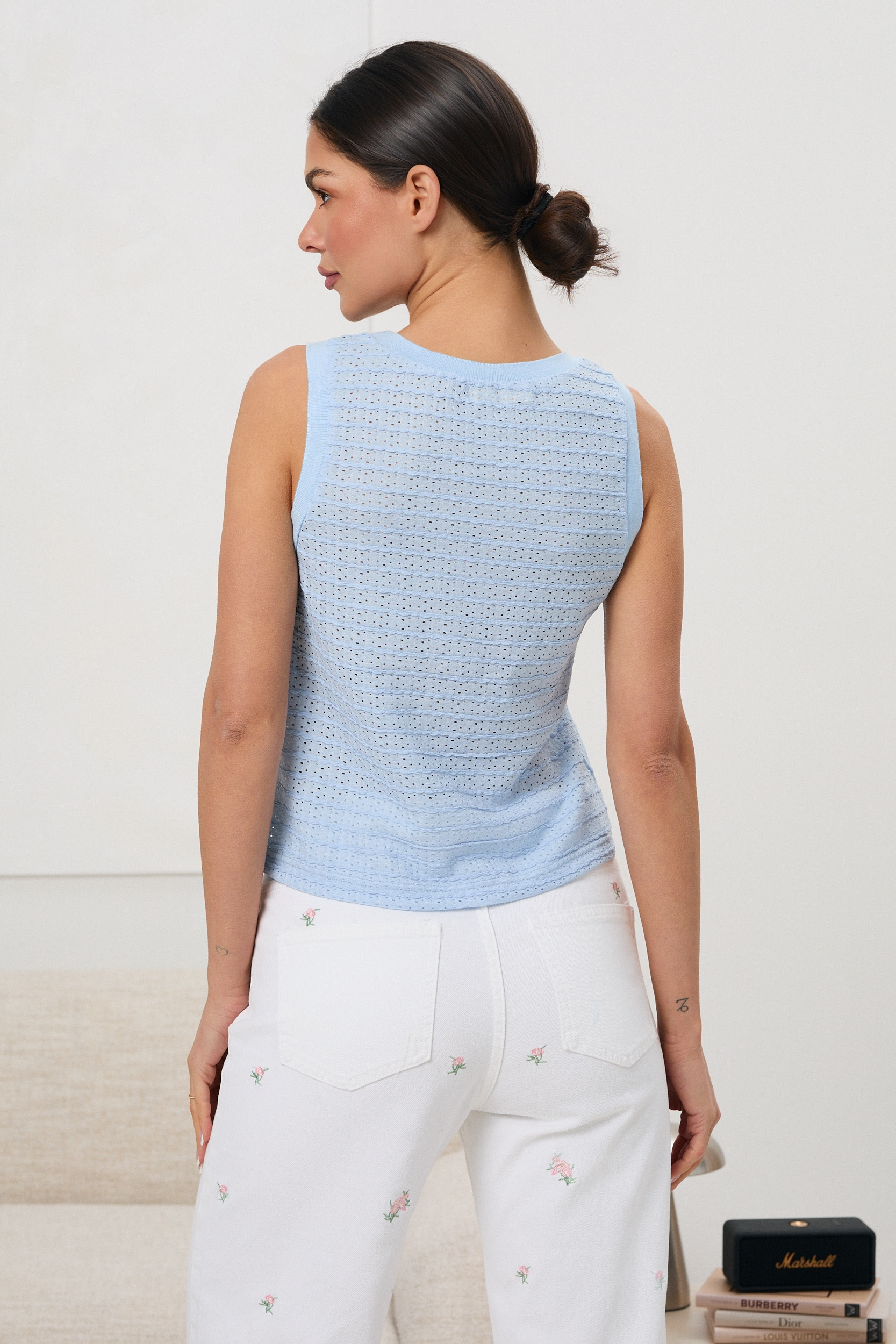 Top Ażurowy Minimal Chic – Baby-blue - obrazek 3