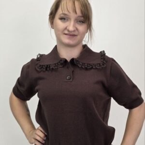 Czekoladowa bluzka koronkowy kołnierz Amélie