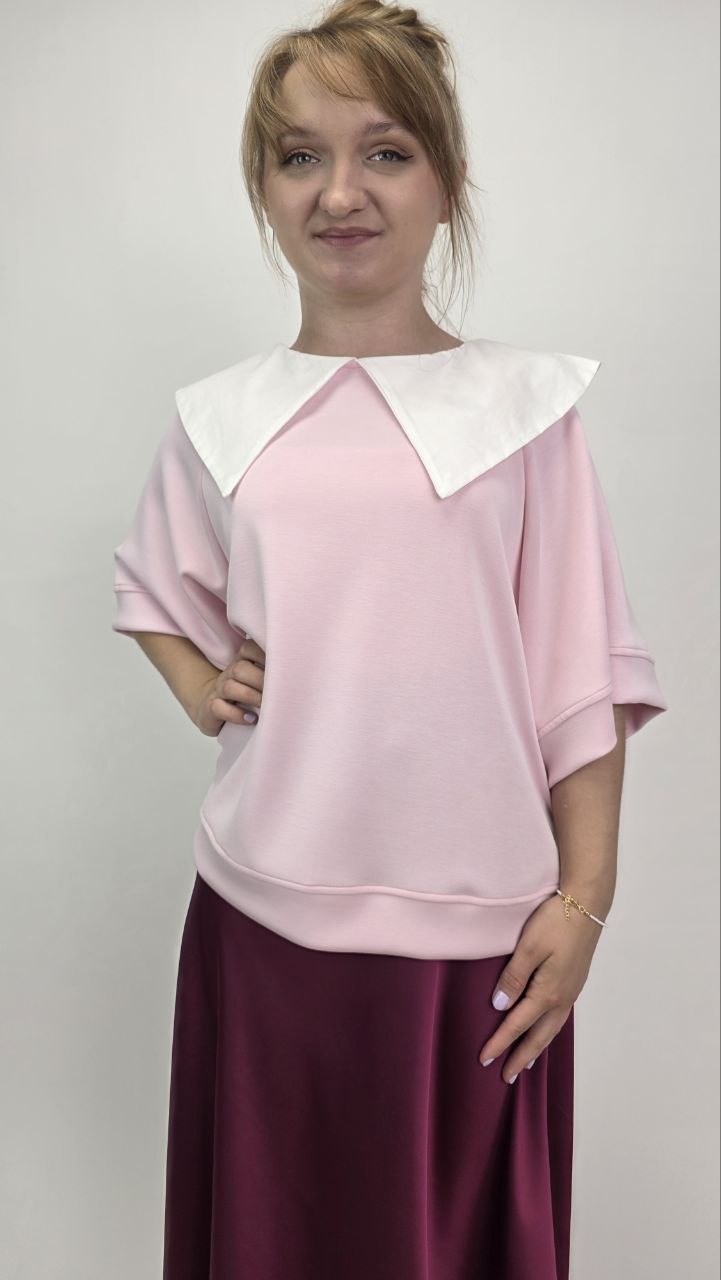 Bluzka Pink Chic z Oversize Kołnierzem
