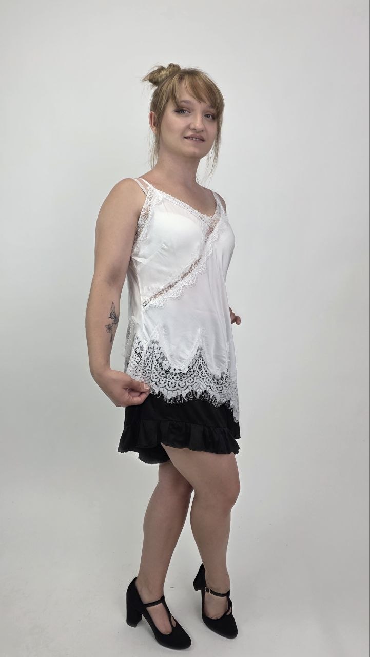 Asymetryczny top Toscana Lace White - obrazek 3